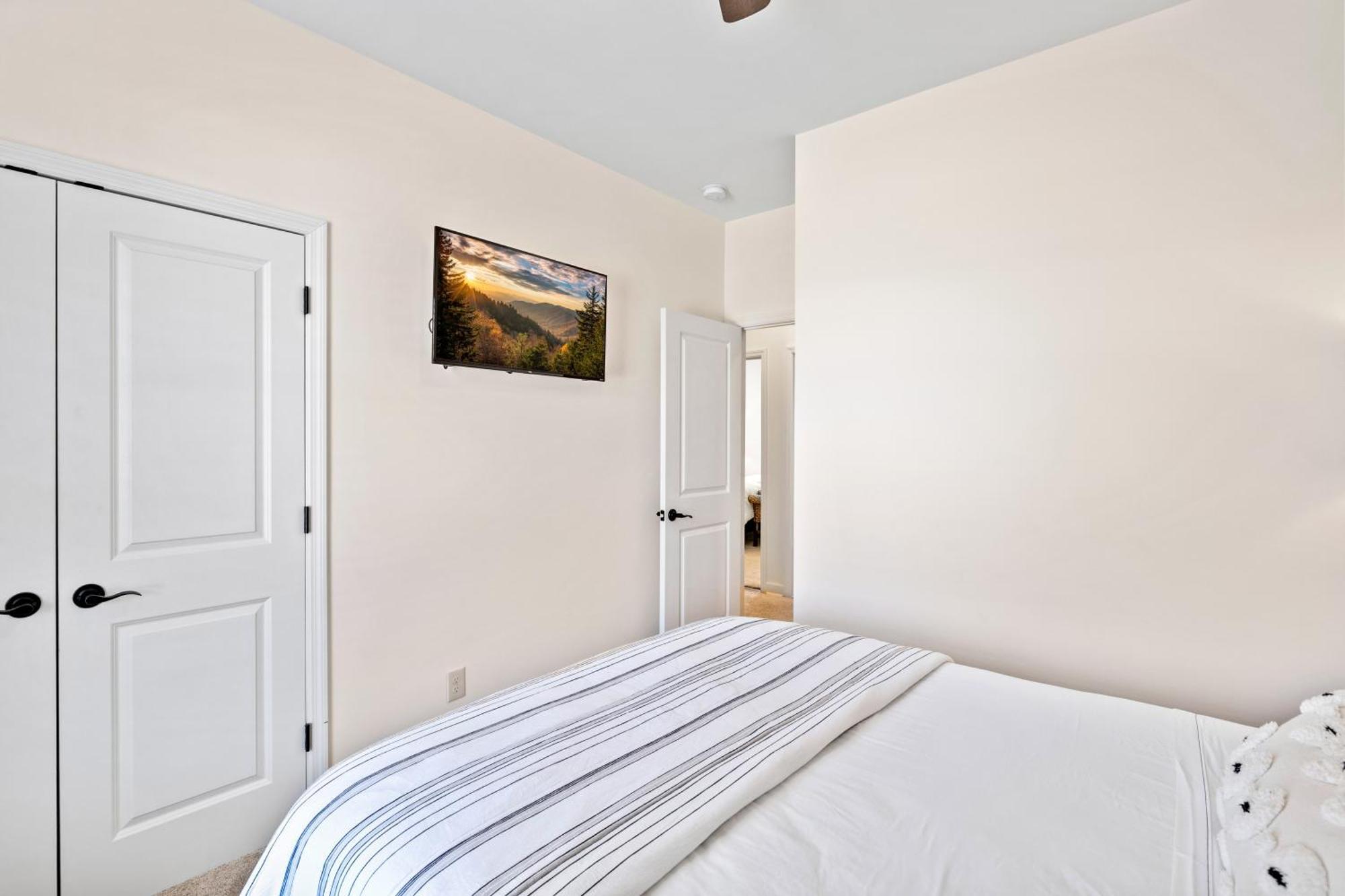 Bear Pass Is A 3 Bed 2 Bath Craftsman Style Home Located Within Walking Distance To Dt 蓋特林堡 外观 照片